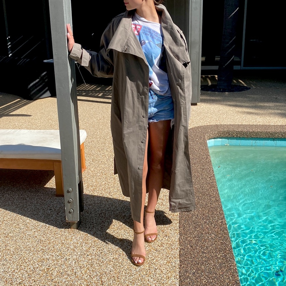 Wing collar trench coat in dark olive!